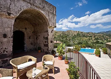Luxury Country Resort Il Borgo Castiglione De Sicilia 5*,  Italia